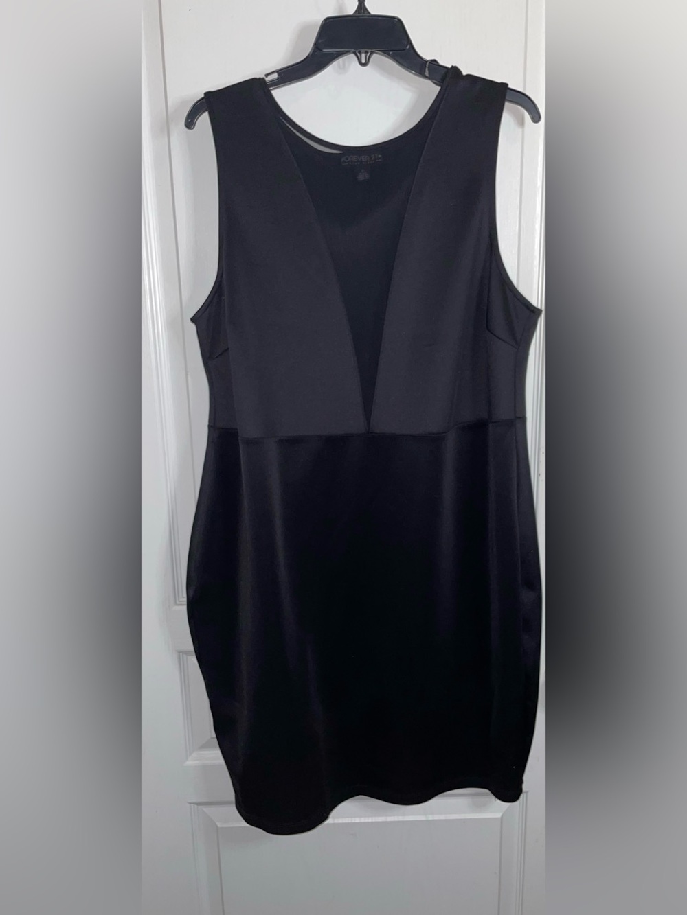 Black Sleeveless Bodycon Dress, Size 3X